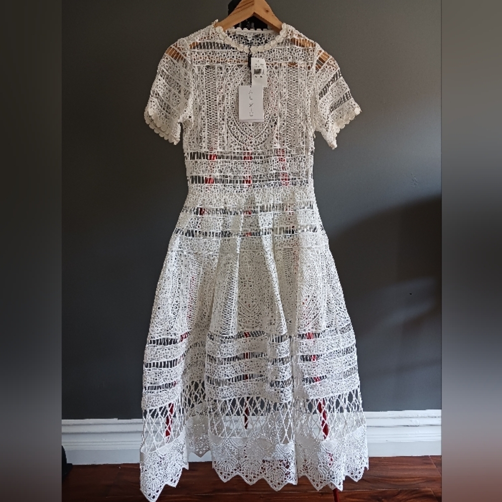 NWT ALEXIS ALANNA white Embroidery dress size XS - Picture 2 of 9